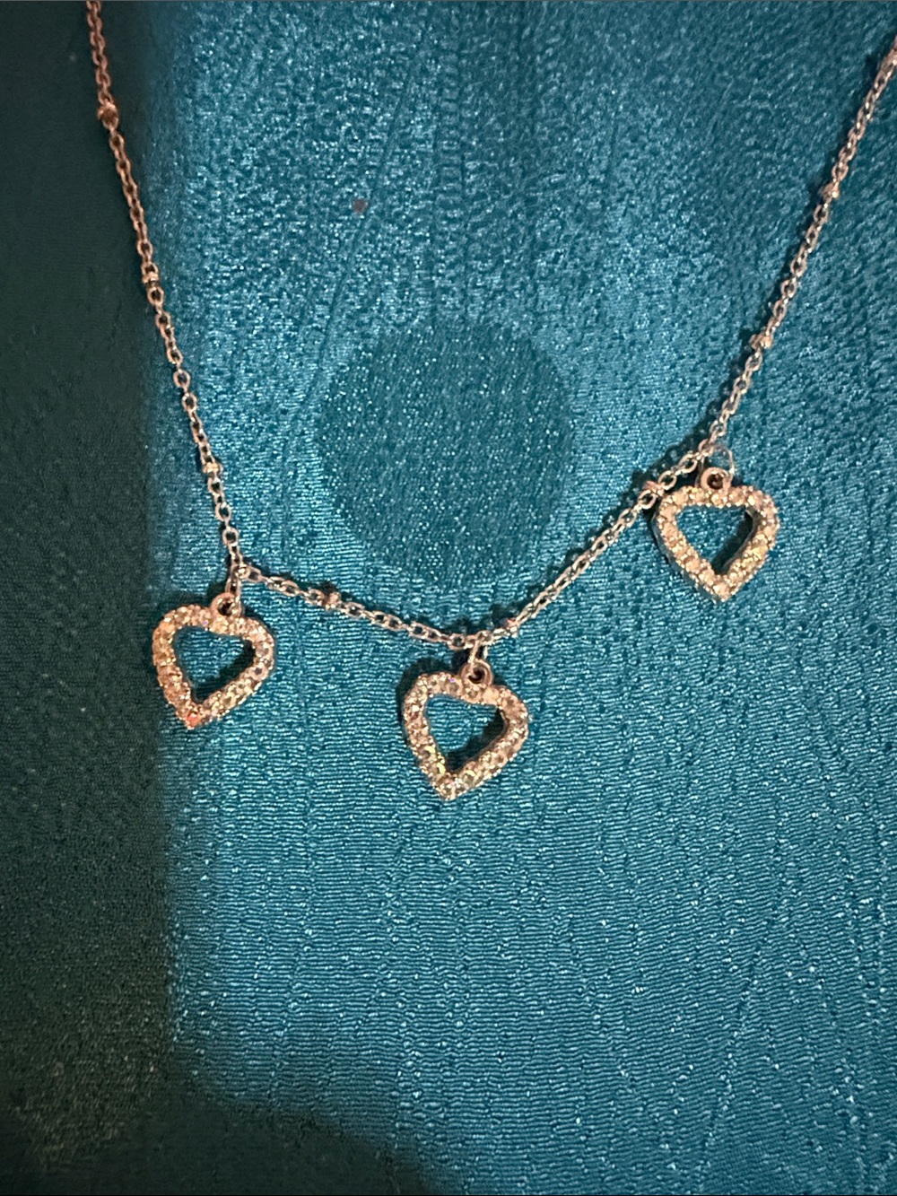 Sparkling Triple Heart Pendant Necklace - Rose Gold
